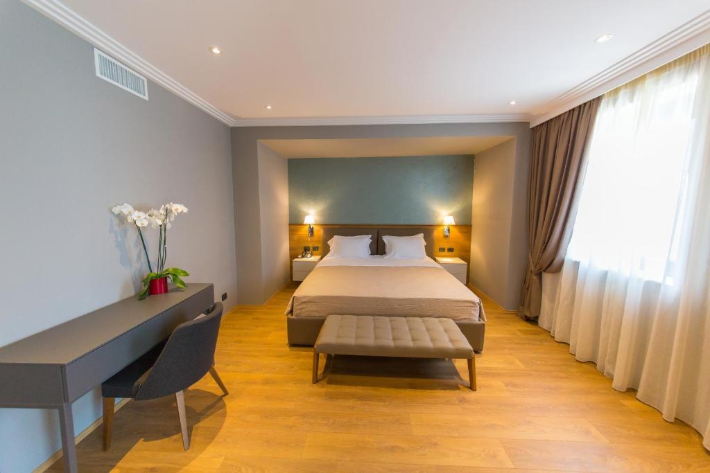 Butrinti Hotel Sarandë Eksteriør billede